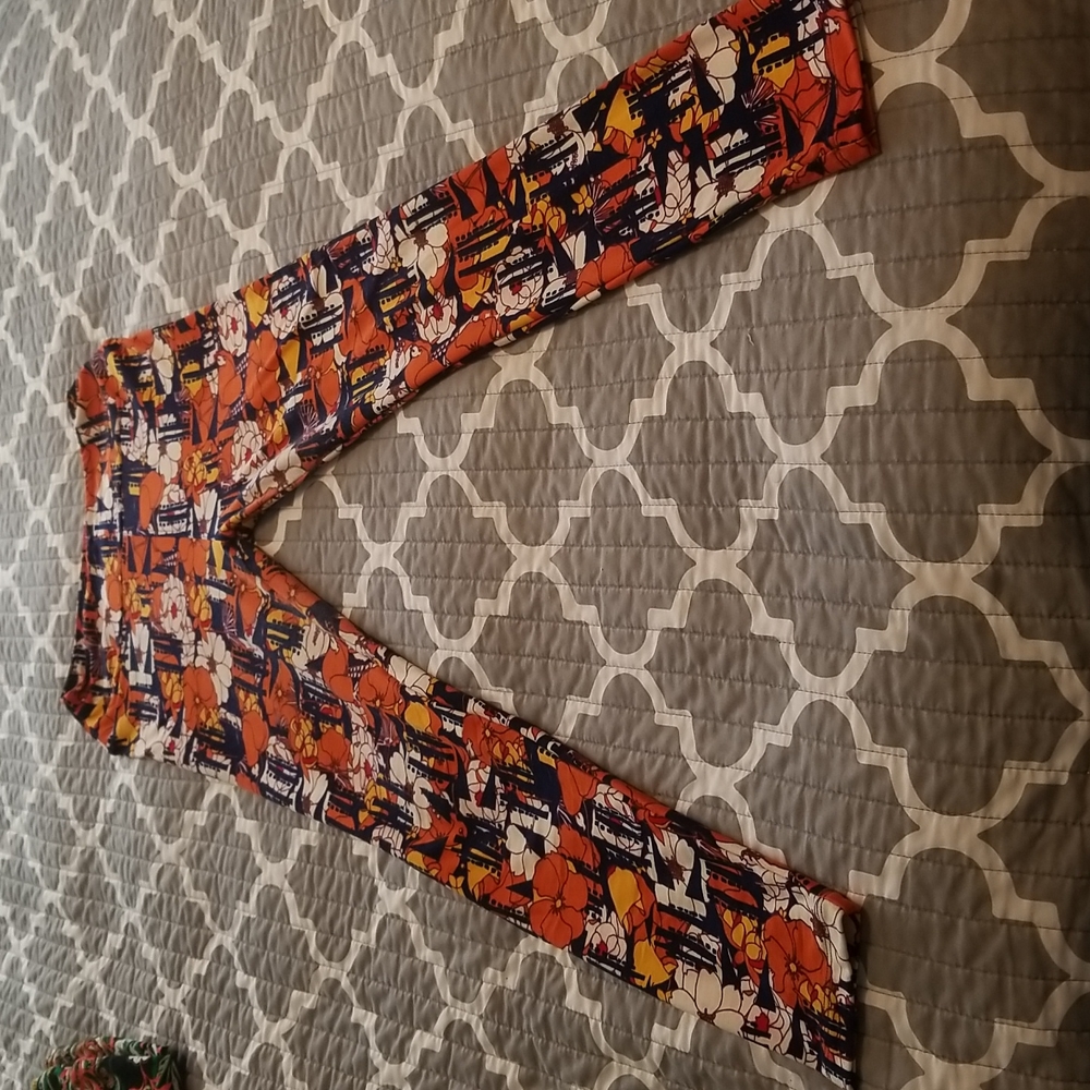 LulaRo leggings OS